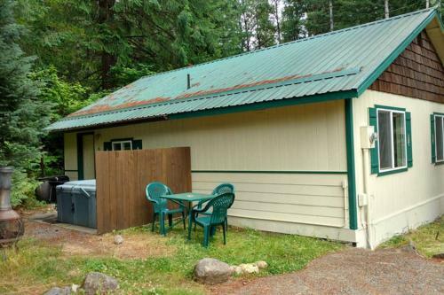 Hall Creek Cabin