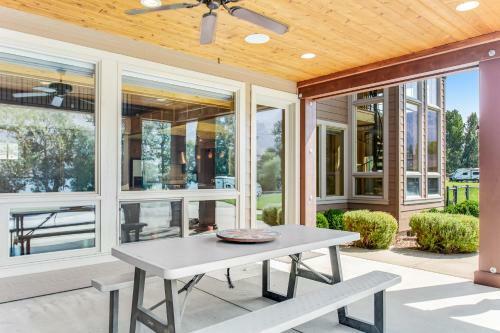 Riverside Luxury