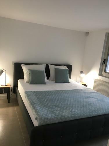 Hostal La Ch�naie