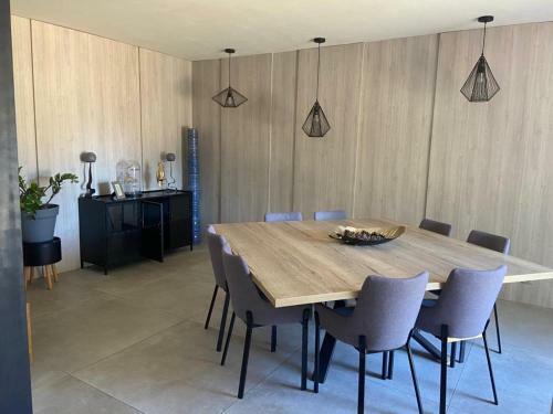Villa 4 Chambres Studio Piscine