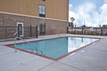 Hotel Holiday Inn Express & Suites Jackson/pearl International Airport