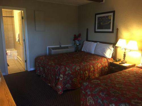 Rustic Motel Rolla