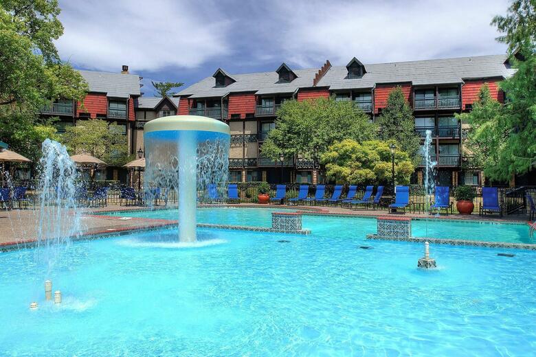 Hotel Sheraton Westport Lakeside Chalet