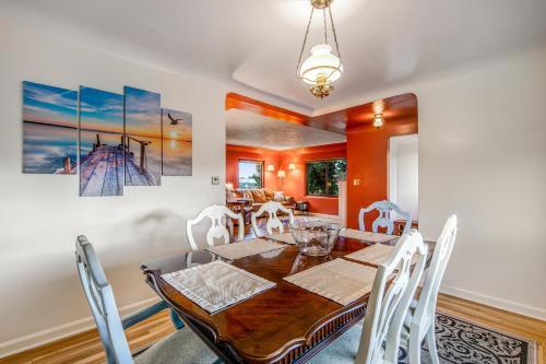 French Country Charm In Sequim