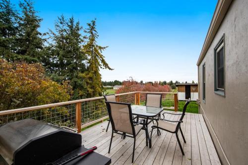 French Country Charm In Sequim