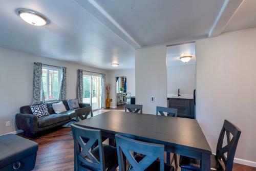 Celebration Villa: Wedding, Reunion, B?day, Rv Parking