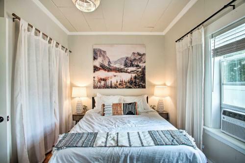 Charming Boho Retreat With Patio - 4 Mi To Dtwn