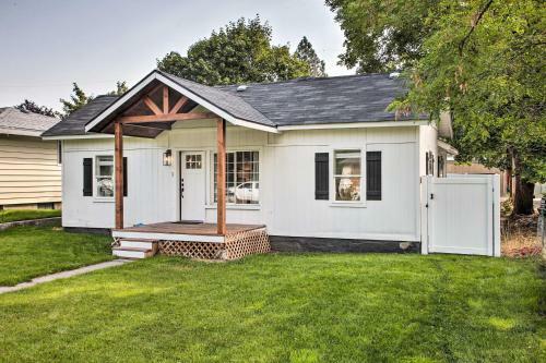 Charming Boho Retreat With Patio - 4 Mi To Dtwn