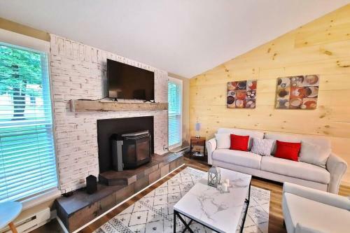 Comfort At The Woods-trendy Cabin
