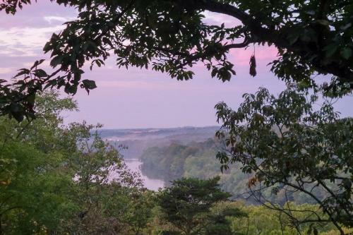Blue Ridge Acres, Riverfront Home With Deck