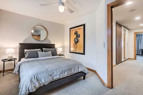 Eclectic Seattle Townhome Less Than 3 Mi To Downtown!