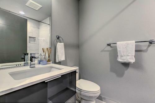 Modern Seattle Townhome, 10 Mi To Pike Place!