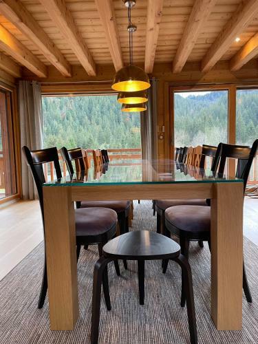 Chalet Les Eves