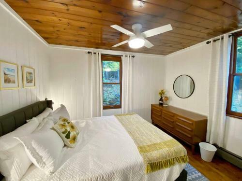 Stonewall Cottage - Close To Dt Baileys Harbor, Modern Amenities