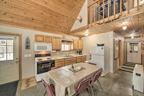 Cozy Birchwood Retreat On Utv Trail Fire Pit