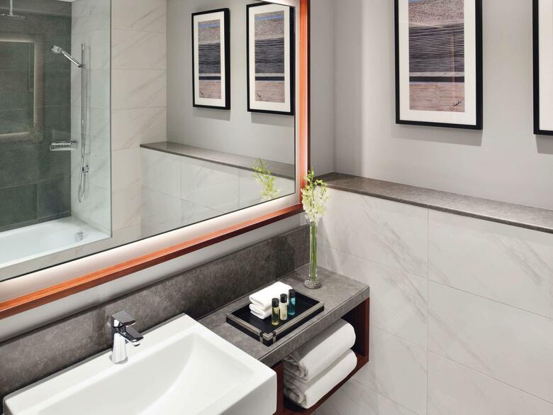 Hotel Moevenpick Bur Dubai