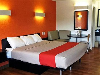 Motel 6 Kansas City