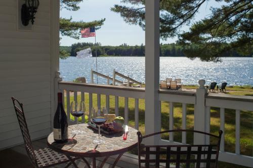 Posada Wolf Cove Inn Maine