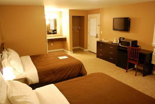Abbot Trailside Lodging