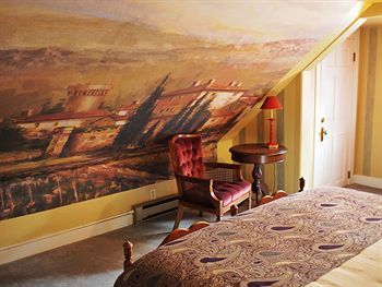 Admiral Peary Inn Bed & Breakfast