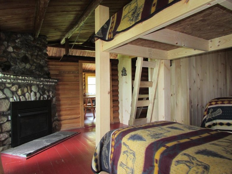Bulldog Camps & Lodge