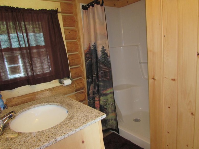 Bulldog Camps & Lodge