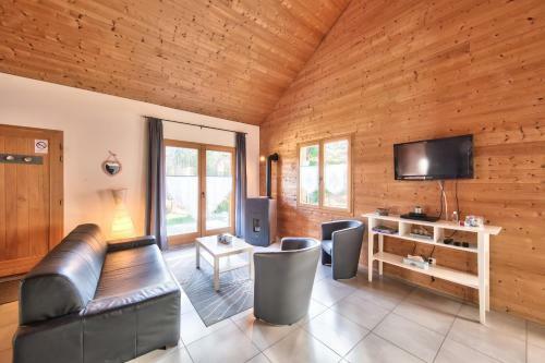 Guestready - Charming Chalet Le Martinet With Pool Access