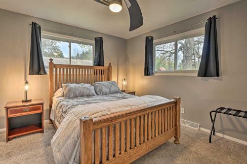 Warm Mosinee Home With Patio, Fire Pit And Grills