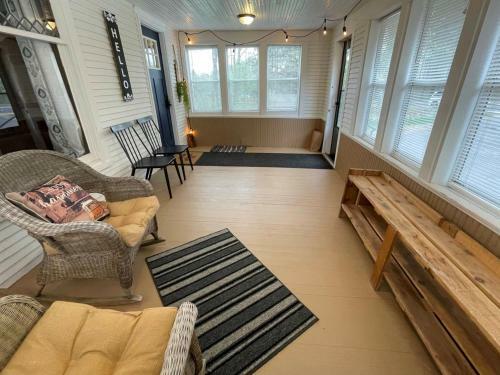 The Penokee Post - Fireplace, Sauna, Welcoming