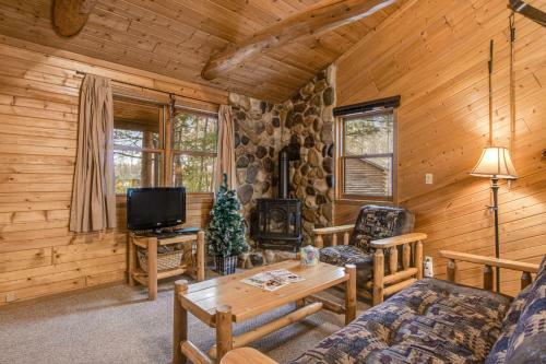 Luxe Lodge & Cabins III