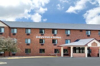 Hotel Days Inn & Suites Des Moines Airport