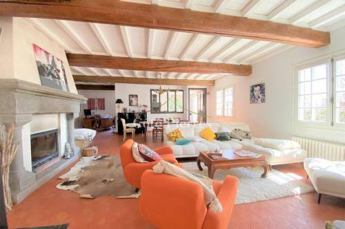 Grande Maison - Piscine. Proche Camargue-c�vennes