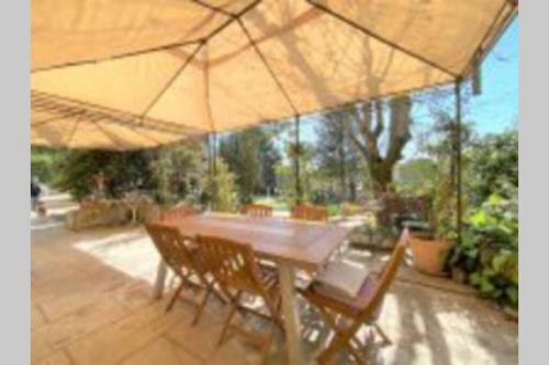 Grande Maison - Piscine. Proche Camargue-c�vennes