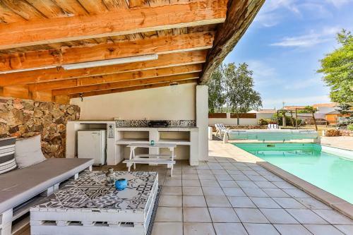 Grande Maison Avec Piscine