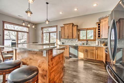 Lakefront Cabin With Fire Pit About 5 Mi To Siren!