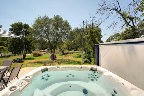 Villa Cedar Point Retreat