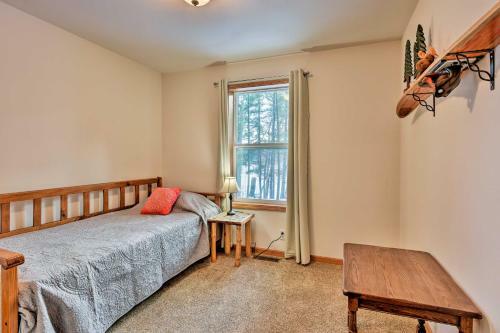 Family-friendly Getaway With Tainter Lake Access!