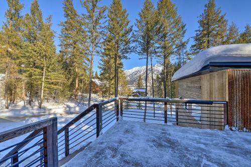 Luxury Mountainside Chalet With Stunning Views