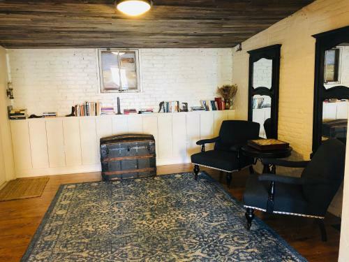 Hostal Lander Millhouse