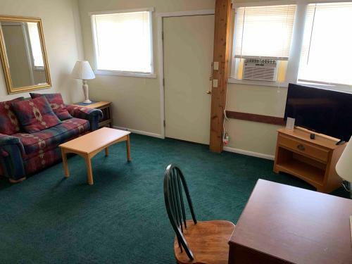 Motel Western 6 Gun