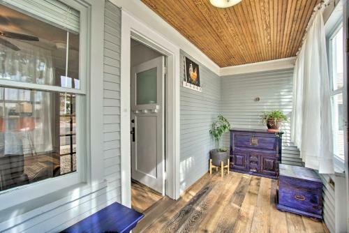 Bright Laramie Home With Backyard And Fire Pit