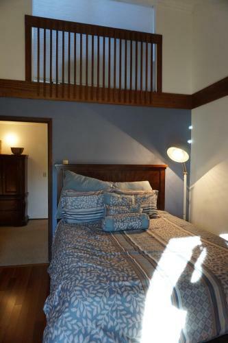 2-3 Bedroom /2 Bath
