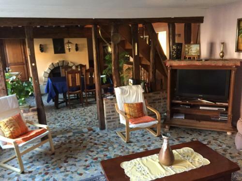 Chantilly Table Hote Et Petit D�jeuner Possible