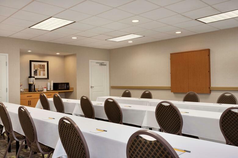 Hotel Hampton Inn St. Louis-columbia