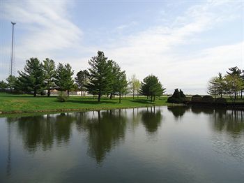 Magnuson Grand Hotel And Conference Center