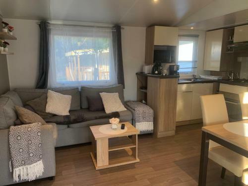 Mobil-home 4 �toiles Avec Piscine Proche de Blois