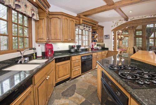 349 Holden Rd, Home