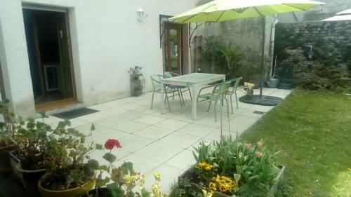 Maison Dans Village de Caract�re
