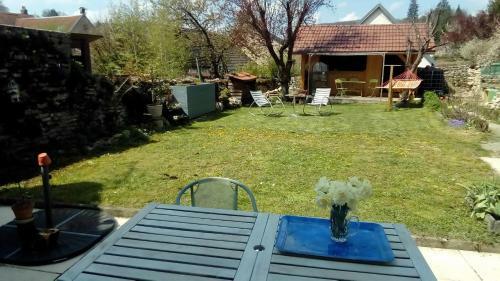Maison Dans Village de Caract�re