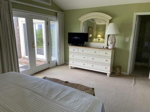 Surfside Beachfront Paradise By Jekyll Realty